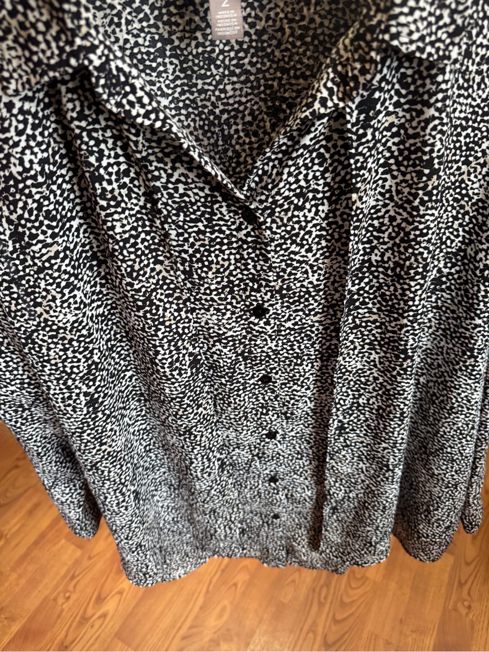 ❤️ Chicos Size 2 Black White Patterned Button-Up Shirt Blouse Layered (B19)